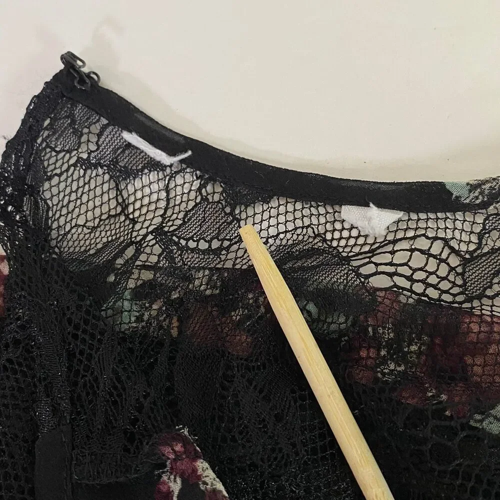 BCBGeneration Floral Lace Sheer Romper Size 6 Multicolor FQG9D017 Flaw Read
